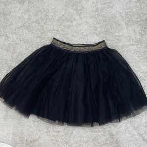 Versace kids ruffled skirt size 3-7